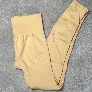 Lazuli Label Banana Beige Seamless Leggings